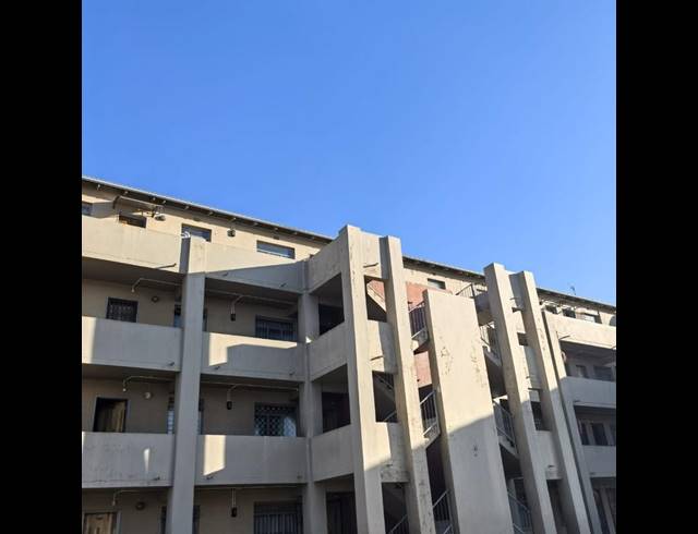 2 BEDROOM APARTMENT FOR SALE IN FLEURHOF